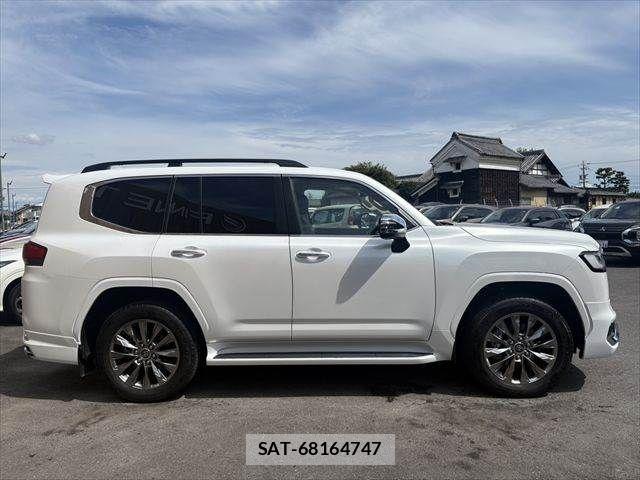 Toyota LAND CRUISER 2023-03 8245652-25