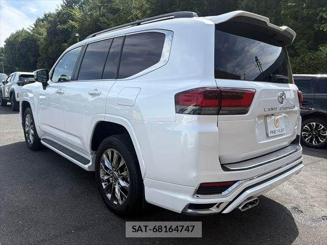 Toyota LAND CRUISER 2023-03 8245652-28
