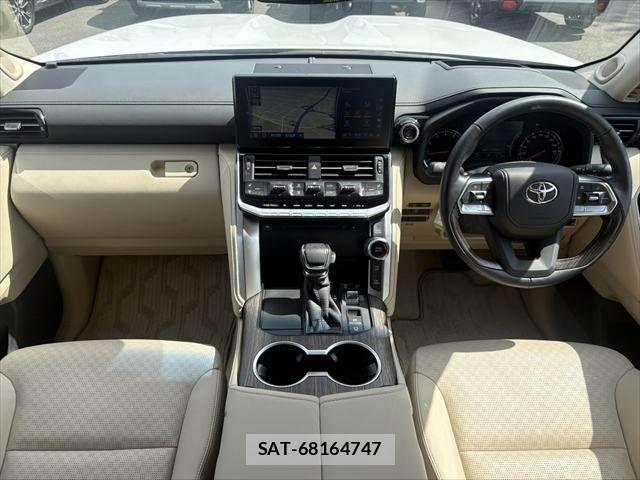 Toyota LAND CRUISER 2023-03 8245652-2