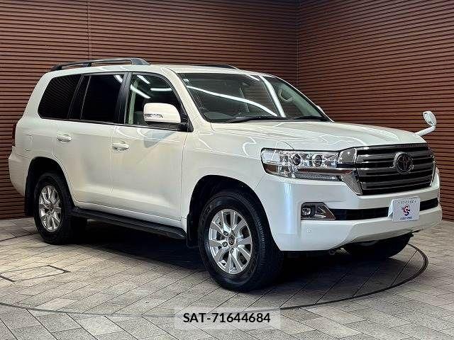 Toyota LAND CRUISER 2019-08 8245651-14