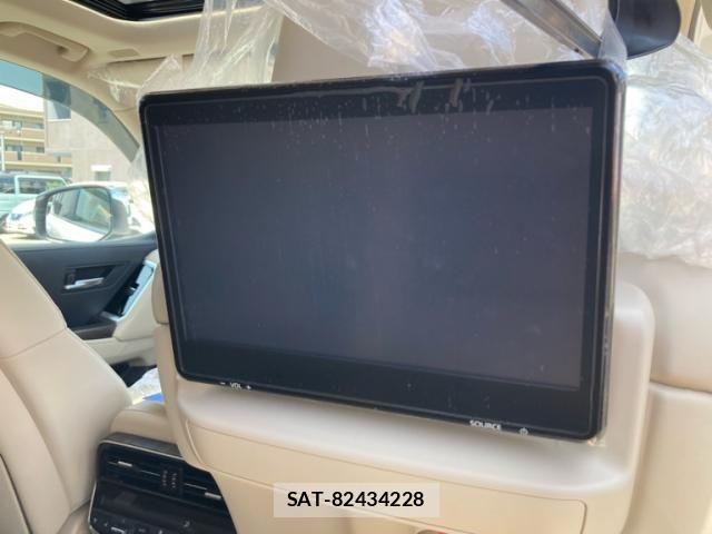 Toyota LAND CRUISER 2024-09 8245649-26