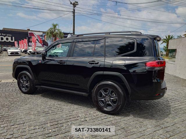 Toyota LAND CRUISER 2025-04 8315078-3