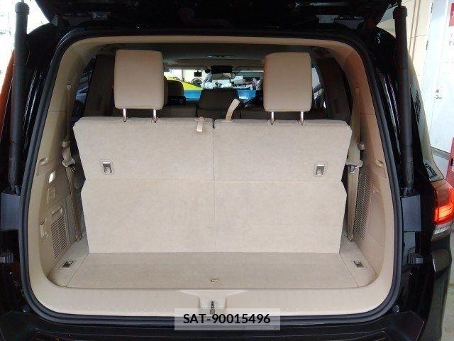 Toyota LAND CRUISER 2023-08 8315077-12