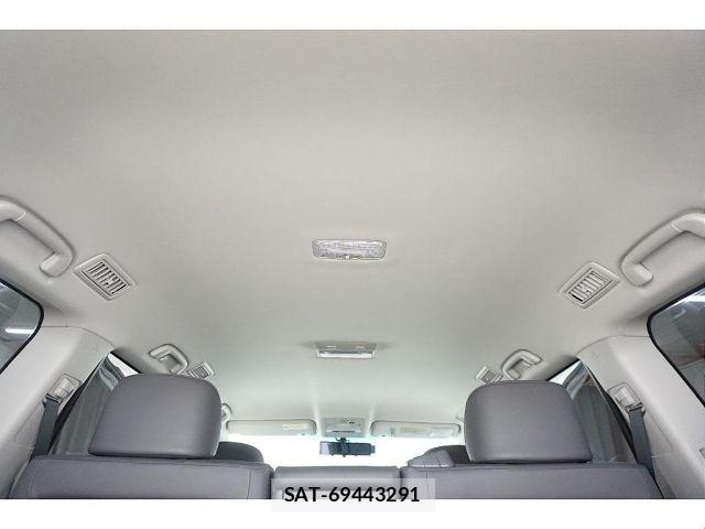 Toyota LAND CRUISER 2010-01 8315085-9