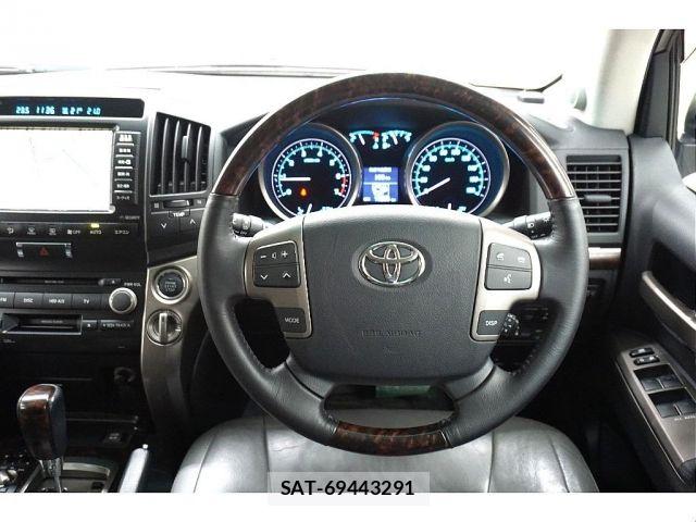 Toyota LAND CRUISER 2010-01 8315085-10