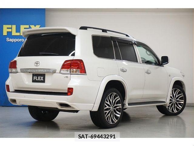 Toyota LAND CRUISER 2010-01 8315085-2