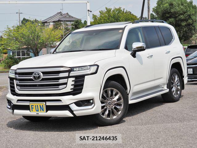 Toyota LAND CRUISER 2023-11 8315082-0