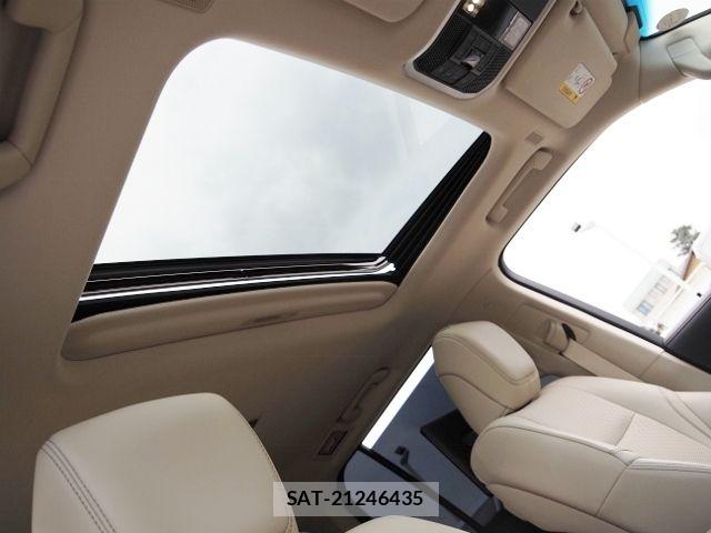 Toyota LAND CRUISER 2023-11 8315082-9