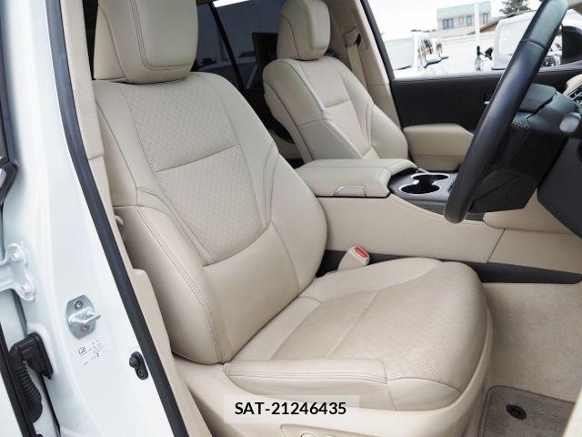 Toyota LAND CRUISER 2023-11 8315082-11
