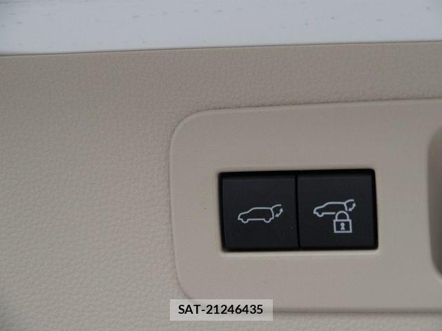 Toyota LAND CRUISER 2023-11 8315082-17