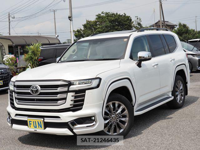 Toyota LAND CRUISER 2023-11 8315082-3