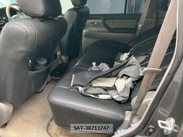 Toyota LAND CRUISER 2004-12 8315088-16