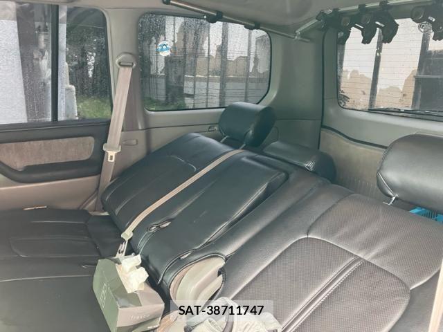Toyota LAND CRUISER 2004-12 8315088-17