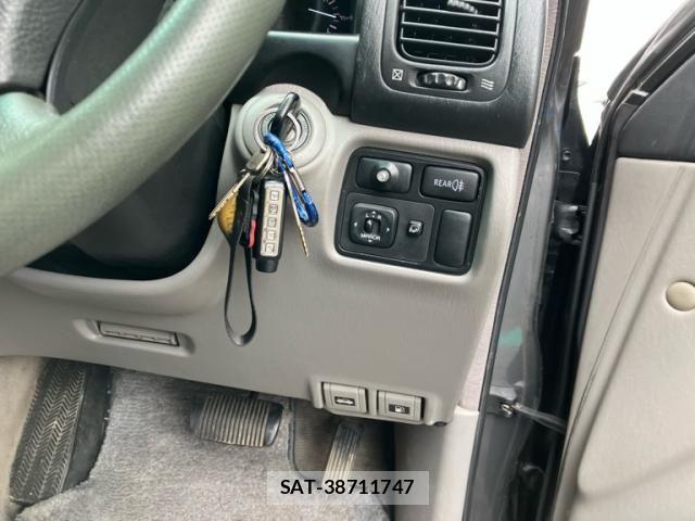 Toyota LAND CRUISER 2004-12 8315088-24