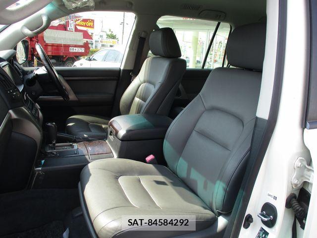 Toyota LAND CRUISER 2008-06 8315086-9