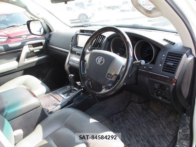 Toyota LAND CRUISER 2008-06 8315086-14