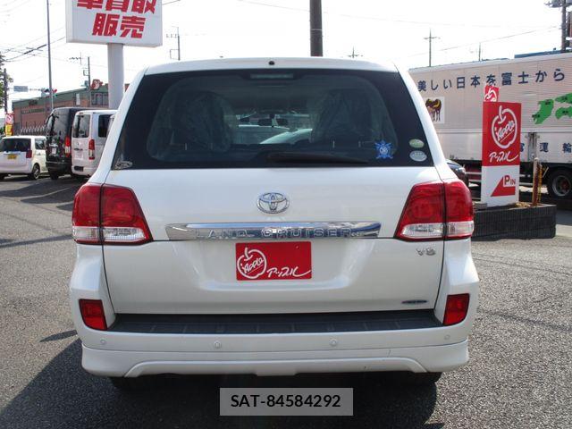 Toyota LAND CRUISER 2008-06 8315086-5