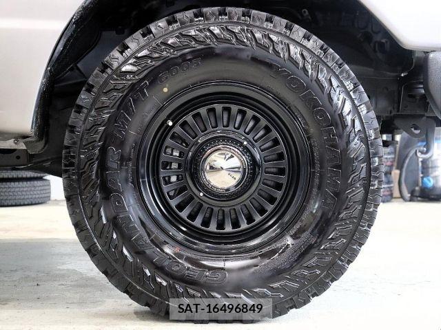 Toyota LAND CRUISER 2002-01 8315083-10