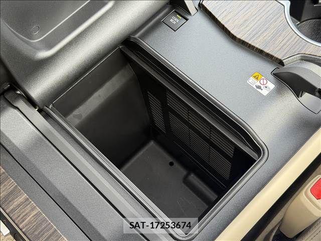 Toyota LAND CRUISER 2025-05 8315080-14