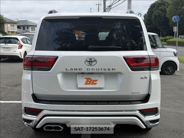 Toyota LAND CRUISER 2025-05 8315080-22