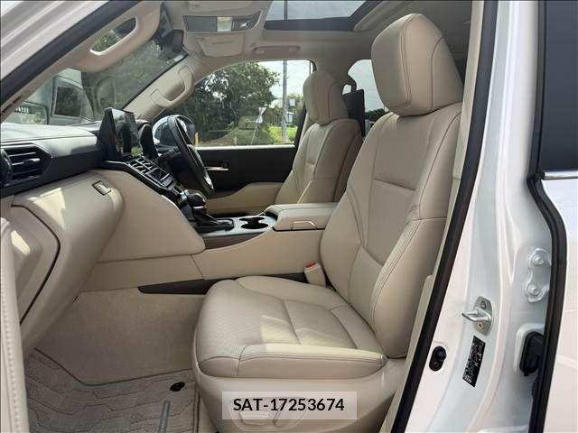 Toyota LAND CRUISER 2025-05 8315080-24