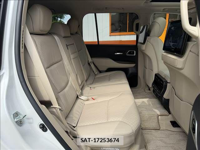 Toyota LAND CRUISER 2025-05 8315080-25