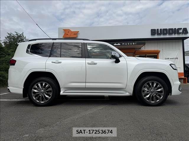 Toyota LAND CRUISER 2025-05 8315080-6