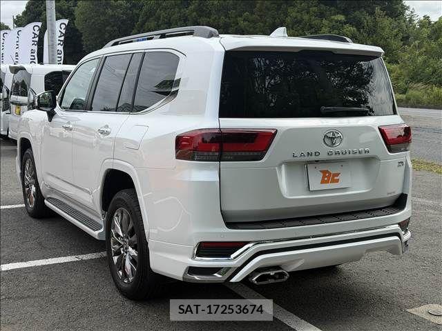 Toyota LAND CRUISER 2025-05 8315080-7