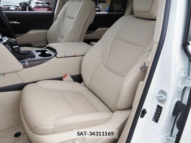 Toyota LAND CRUISER 2023-08 8315081-12