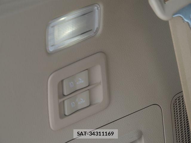 Toyota LAND CRUISER 2023-08 8315081-19