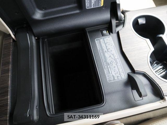 Toyota LAND CRUISER 2023-08 8315081-28