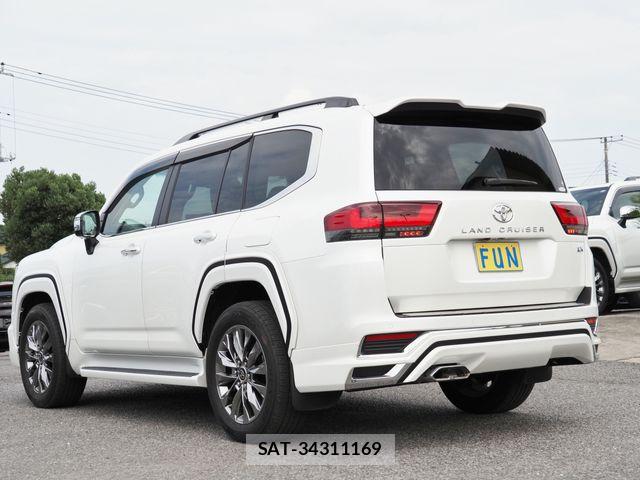 Toyota LAND CRUISER 2023-08 8315081-5