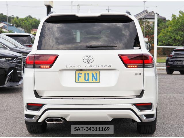 Toyota LAND CRUISER 2023-08 8315081-6