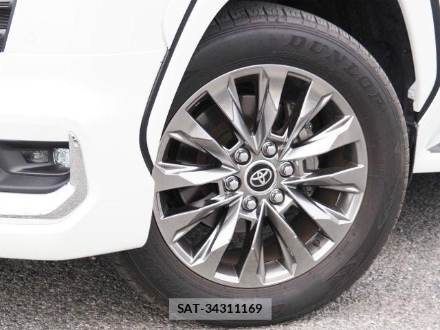 Toyota LAND CRUISER 2023-08 8315081-7