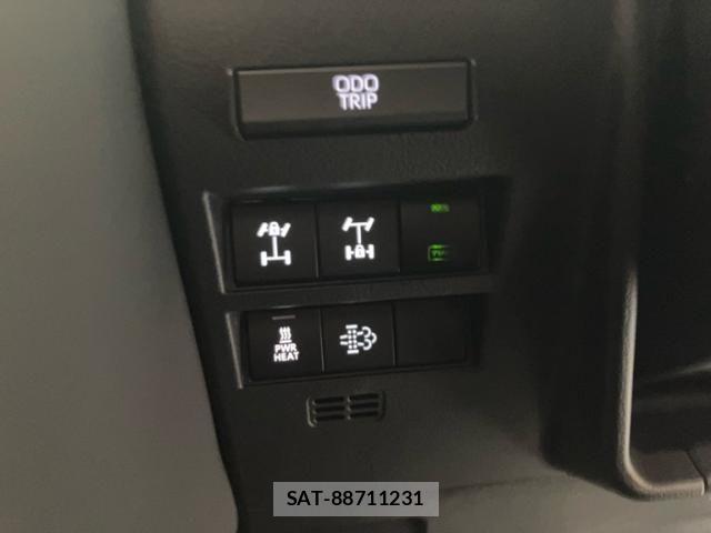 Toyota LAND CRUISER 2025-05 8336478-17