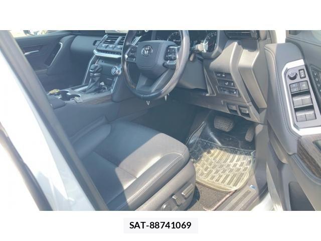 Toyota LAND CRUISER 2024-01 8336480-12