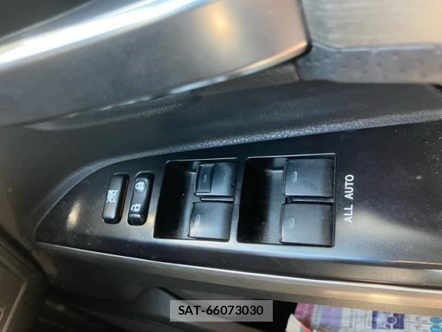 Toyota LAND CRUISER 2016-01 8336482-12