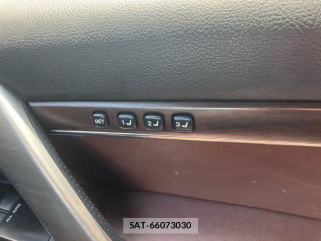 Toyota LAND CRUISER 2016-01 8336482-13