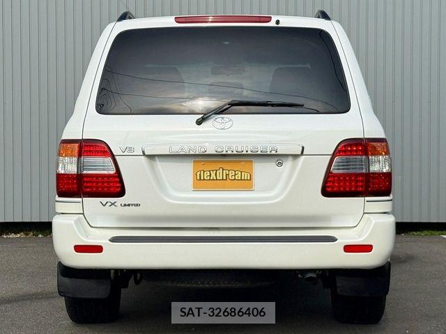Toyota LAND CRUISER 2005-11 8336481-12