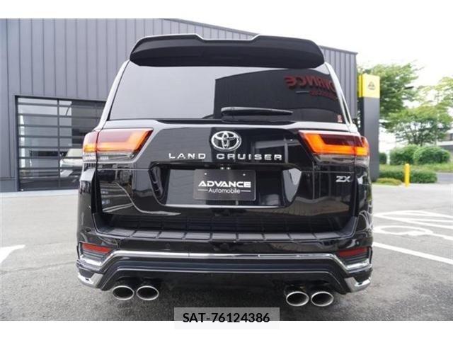 Toyota LAND CRUISER 2023-02 8354804-10