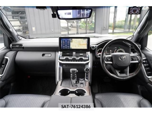 Toyota LAND CRUISER 2023-02 8354804-1