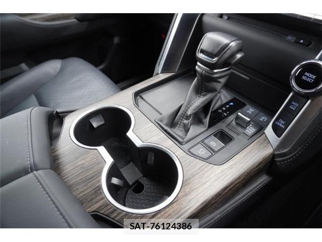 Toyota LAND CRUISER 2023-02 8354804-27
