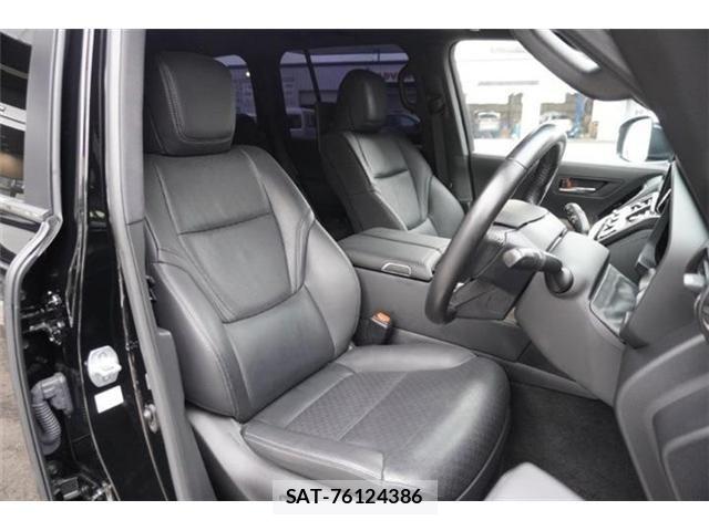 Toyota LAND CRUISER 2023-02 8354804-4