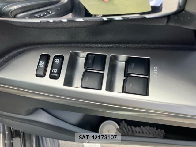 Toyota LAND CRUISER 2013-11 8354807-12