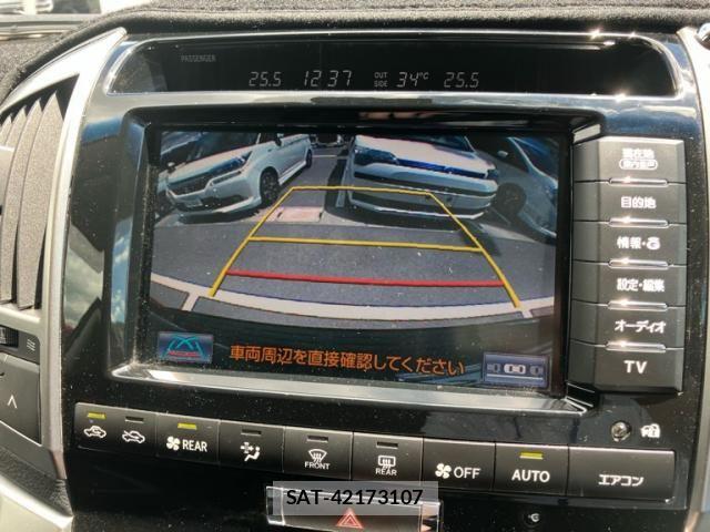 Toyota LAND CRUISER 2013-11 8354807-23