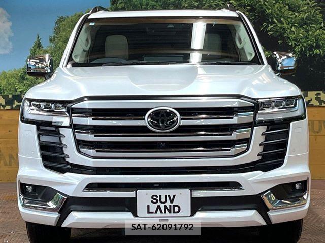 Toyota LAND CRUISER 2022-07 8354805-13
