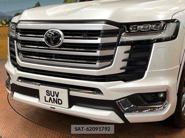 Toyota LAND CRUISER 2022-07 8354805-2