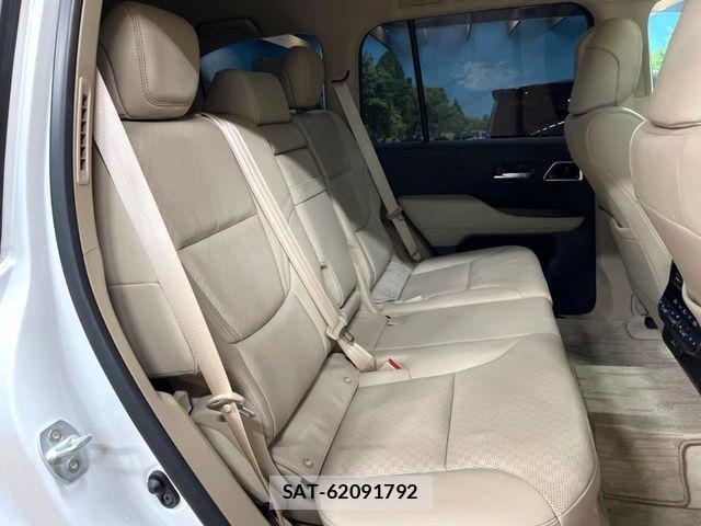 Toyota LAND CRUISER 2022-07 8354805-8