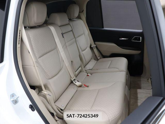 Toyota LAND CRUISER 2025-05 8366618-24