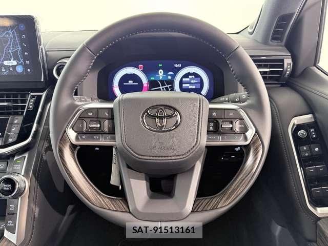 Toyota LAND CRUISER 2026-04 8366613-12